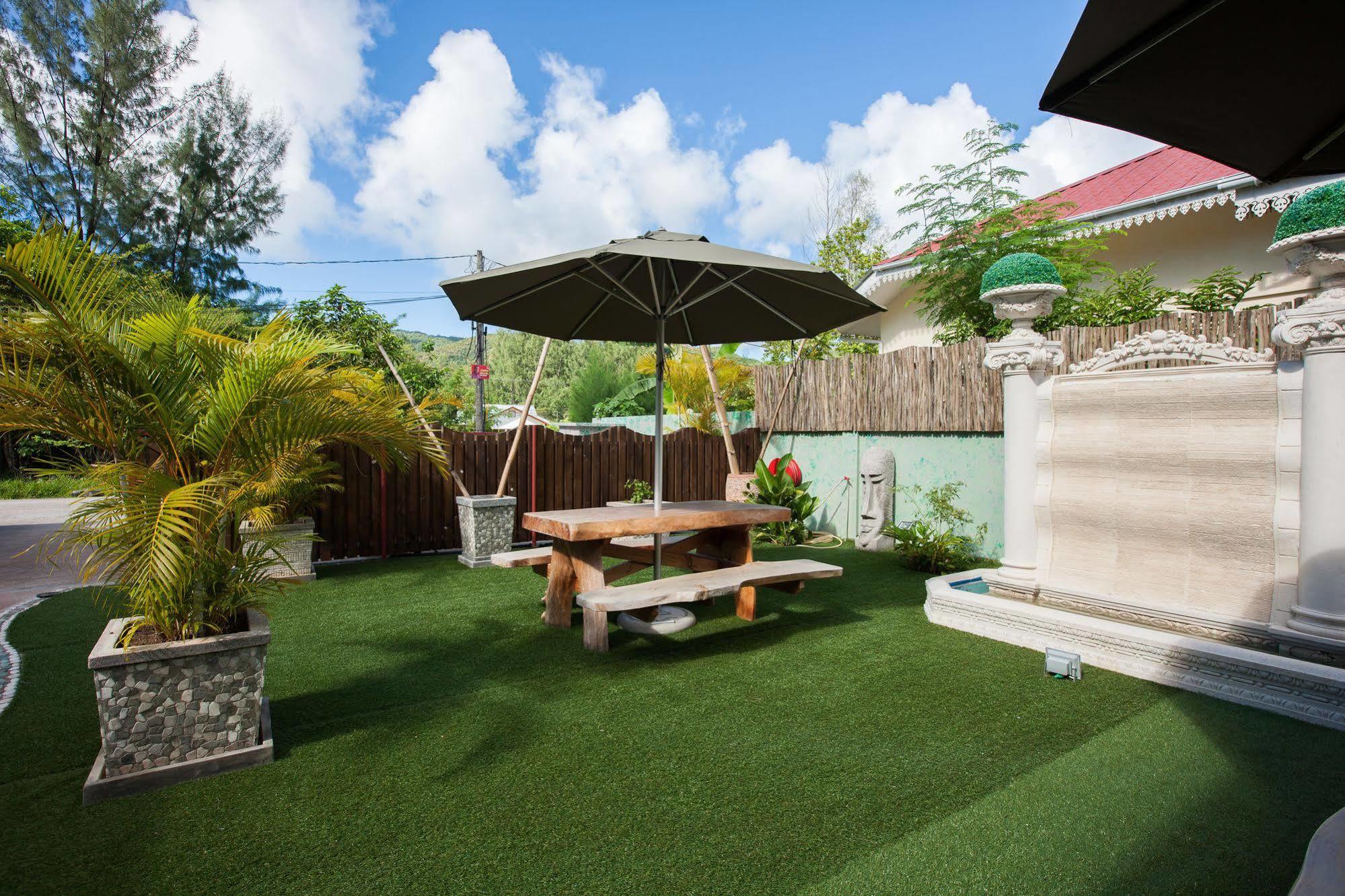 Chez Bea Luxury Villa Baie Sainte Anne Exterior photo